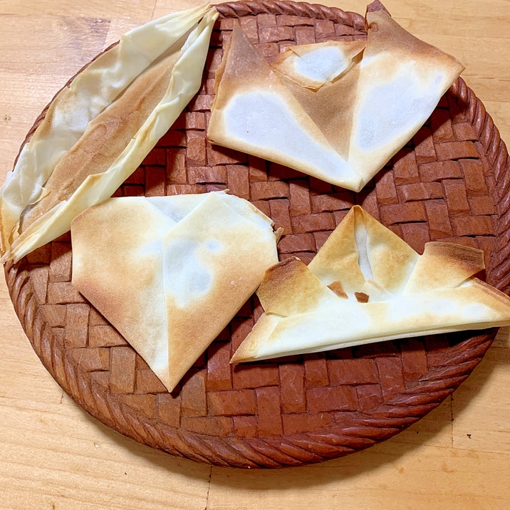 子供と遊ぼう 春巻きの皮で作る折り紙のお菓子 レシピ 作り方 By けけり 楽天レシピ 子供と遊ぼう 春巻きの皮で作る折り紙のお菓子 レシピ 作り方 By けけり 楽天レシピ
